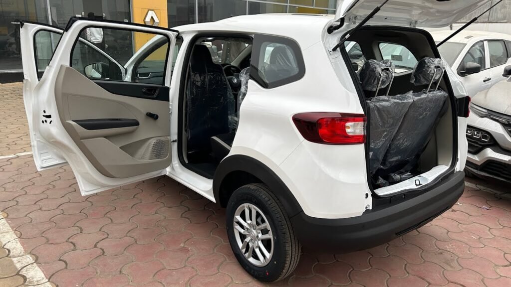 Renault Triber 7 seater car